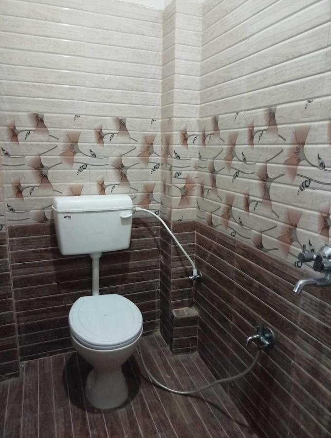 לקנאו Oyo Hotel Ss Grand מראה חיצוני תמונה